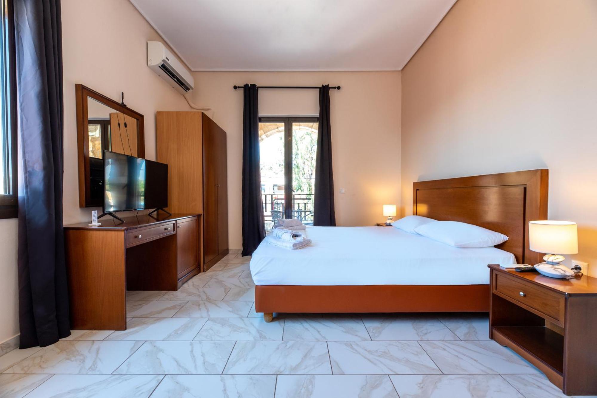 Stone Palace Hotel Near Athen'S Airport Free Shuttle From And To Athen'S Airport Spáta Eksteriør billede