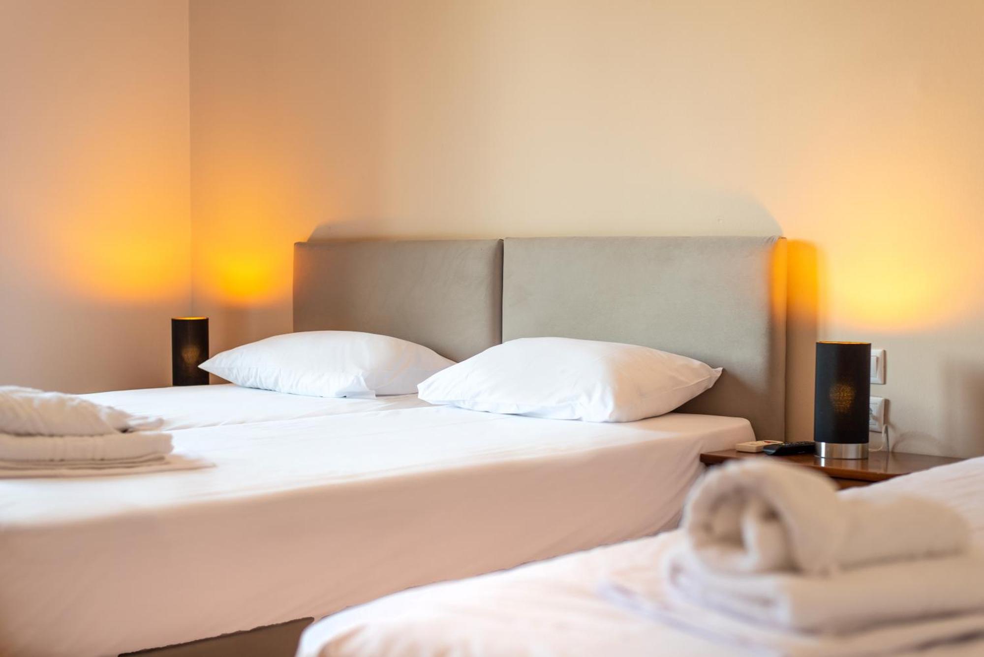 Stone Palace Hotel Near Athen'S Airport Free Shuttle From And To Athen'S Airport Spáta Eksteriør billede
