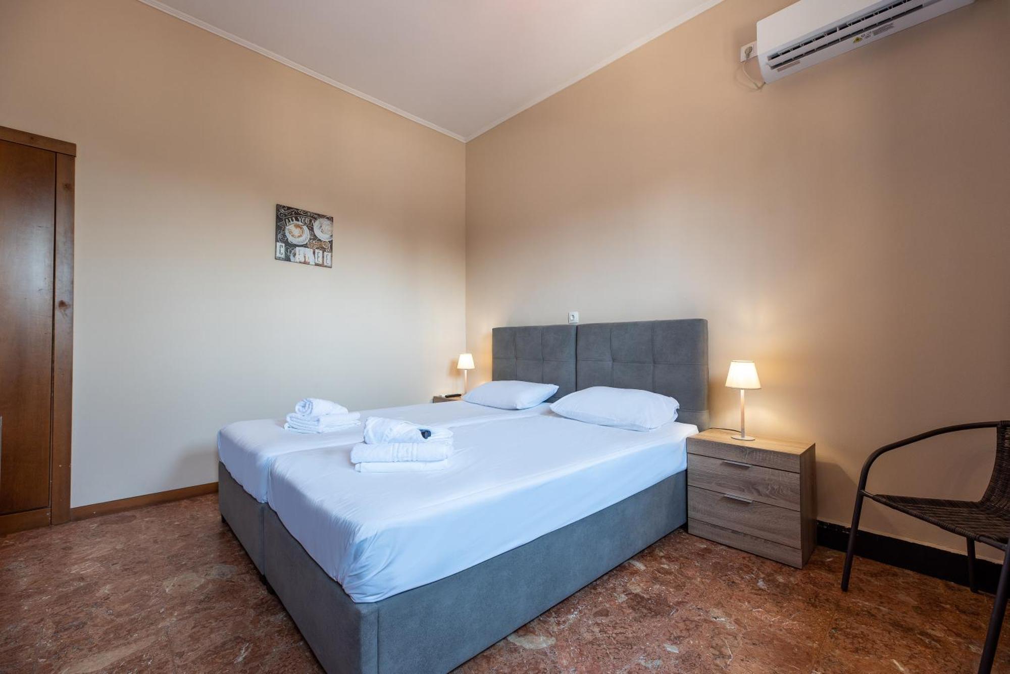 Stone Palace Hotel Near Athen'S Airport Free Shuttle From And To Athen'S Airport Spáta Eksteriør billede