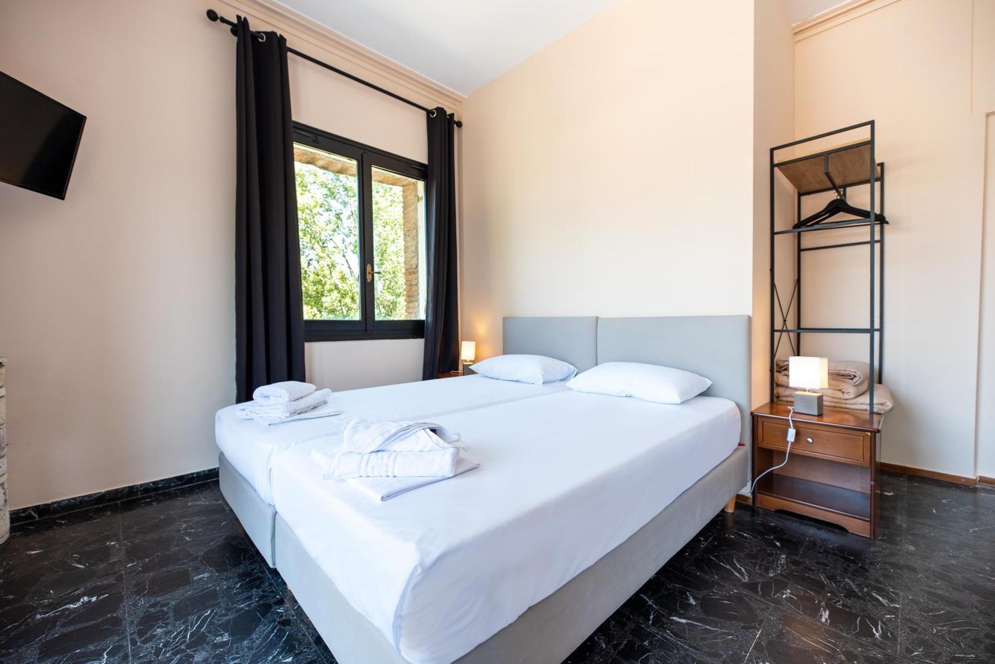 Stone Palace Hotel Near Athen'S Airport Free Shuttle From And To Athen'S Airport Spáta Eksteriør billede