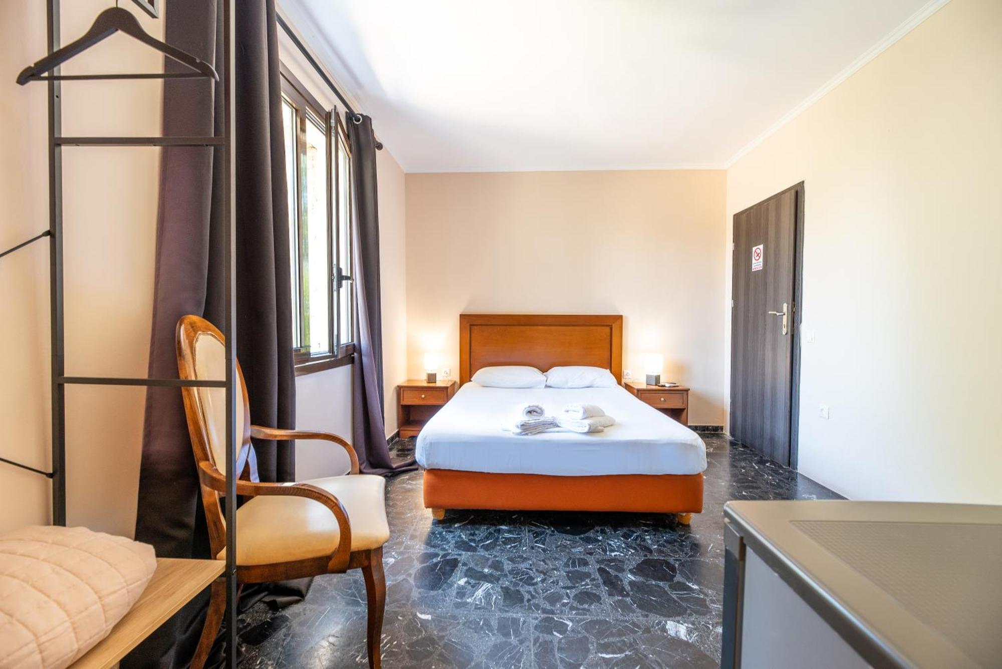 Stone Palace Hotel Near Athen'S Airport Free Shuttle From And To Athen'S Airport Spáta Eksteriør billede