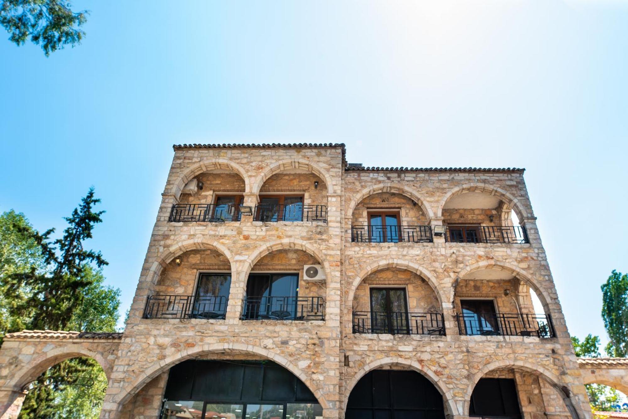 Stone Palace Hotel Near Athen'S Airport Free Shuttle From And To Athen'S Airport Spáta Eksteriør billede