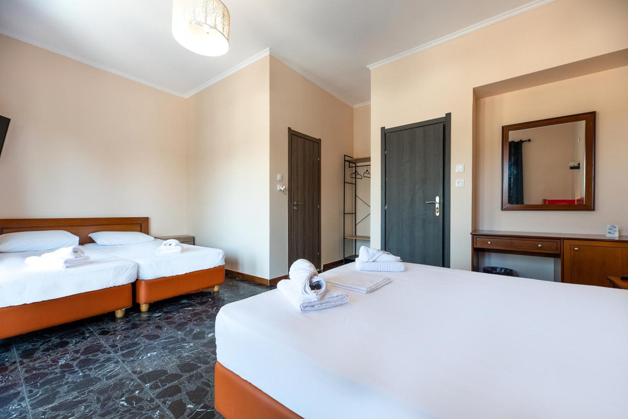Stone Palace Hotel Near Athen'S Airport Free Shuttle From And To Athen'S Airport Spáta Eksteriør billede